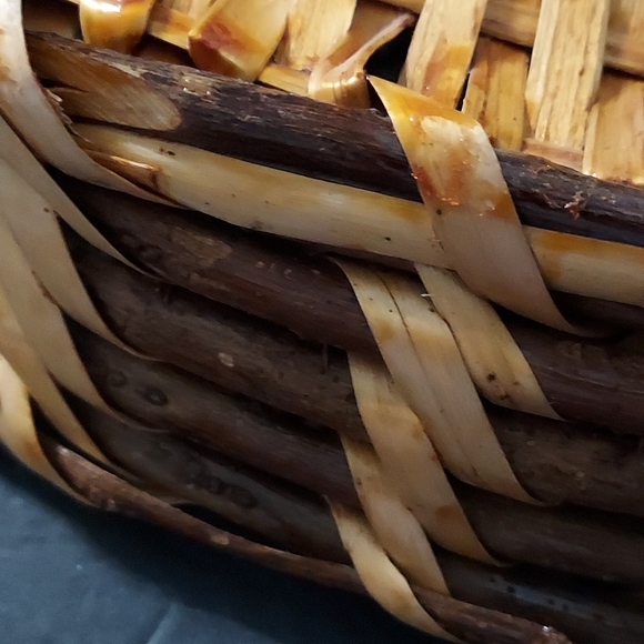 Handmade Wicker Platter,Great for bake goods.2 1/3Hx12 1/4Lx9.5inW. Brown,Tan - Picture 11 of 16